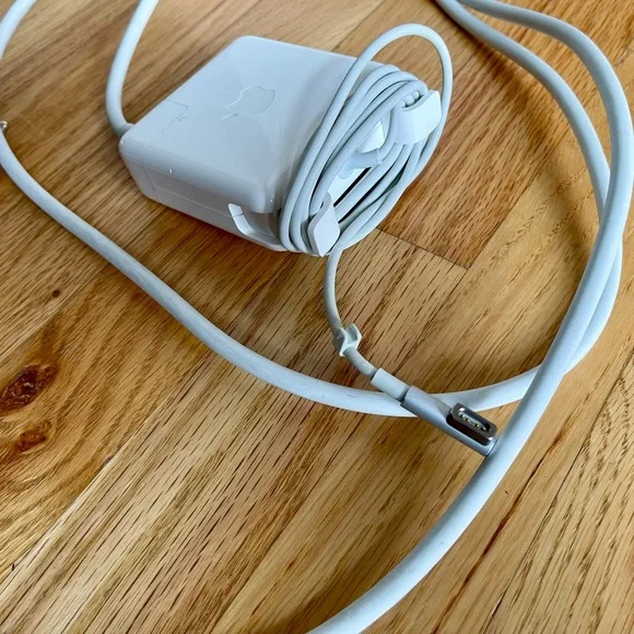 Apple MacBook Pro MagSafe 85W Power Adapter Charger A1343 w/ long power adapter